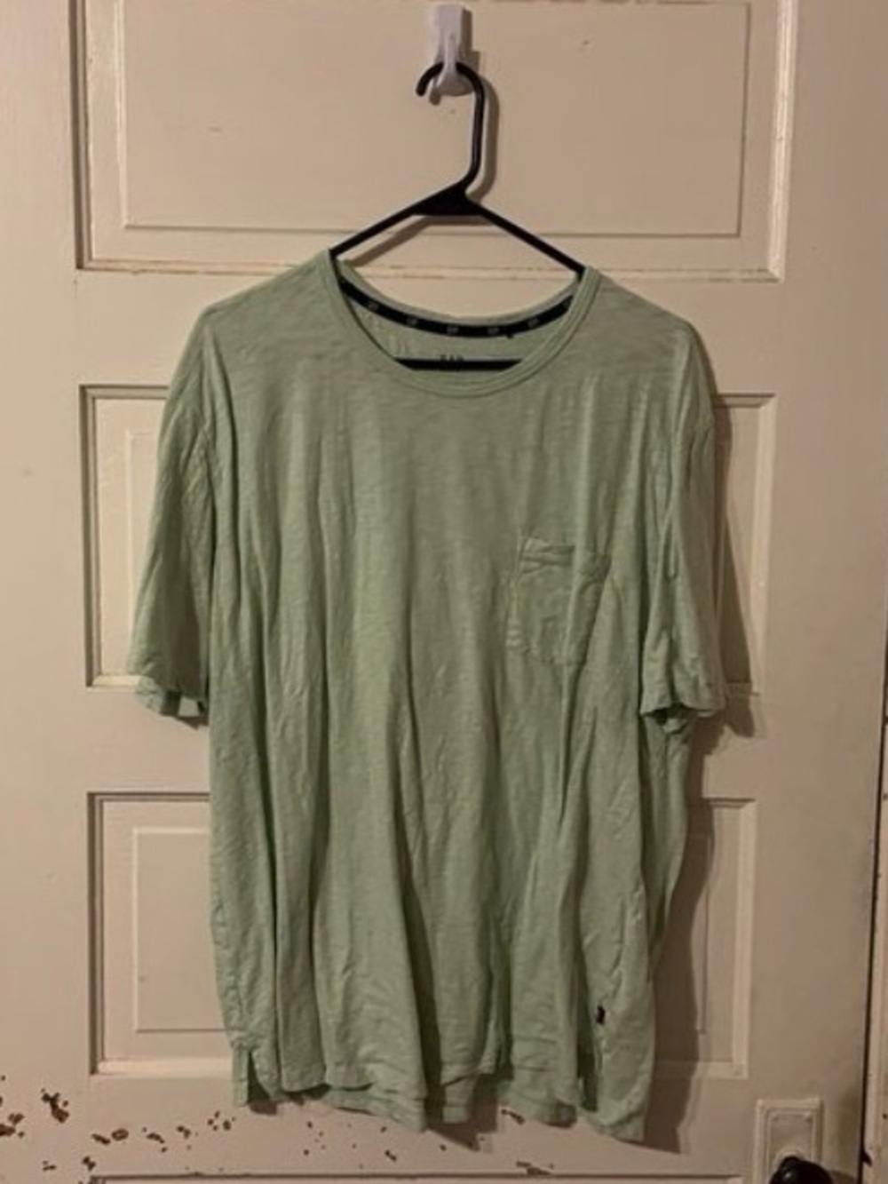 GAP Men's Sage Green Short Sleeve Pocket Tee